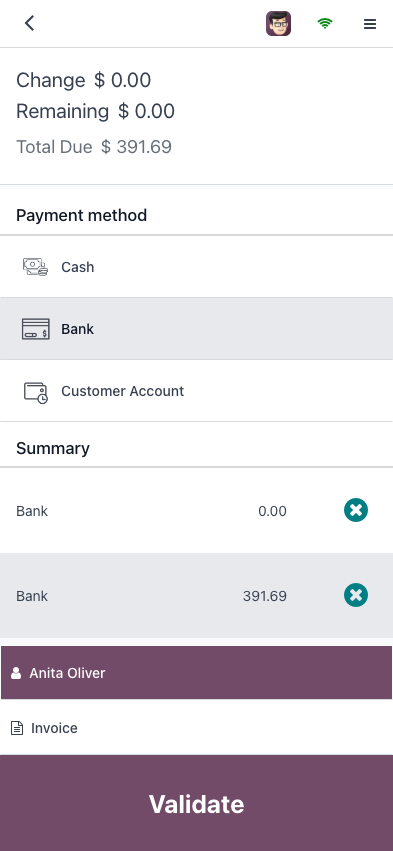 Borne de commande autonome Odoo Point de Vente avec catalogue produits navigable par catégorie et récapitulatif du panier pour validation en autonomie par le client