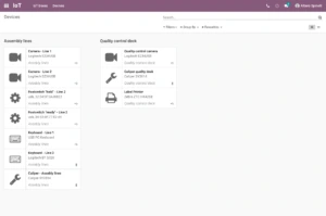 Interface Odoo IoT affichant les appareils connectés par poste de travail : caméras, footswitches, claviers et pied à coulisse pour les lignes d'assemblage et le contrôle qualité